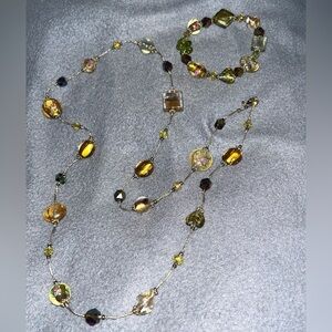 Necklace and bracelet set